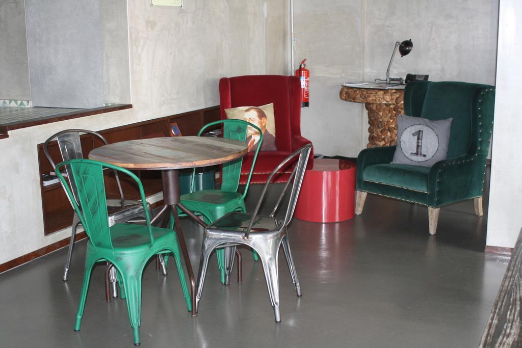 N1 Hostel Apartments And Suites 산타렘 외부 사진